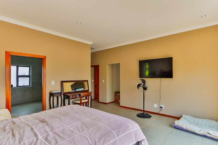 4 Bedroom Property for Sale in The Coves North West